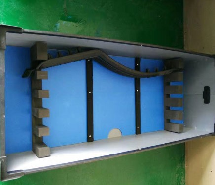 中空板箱内EVA刀卡